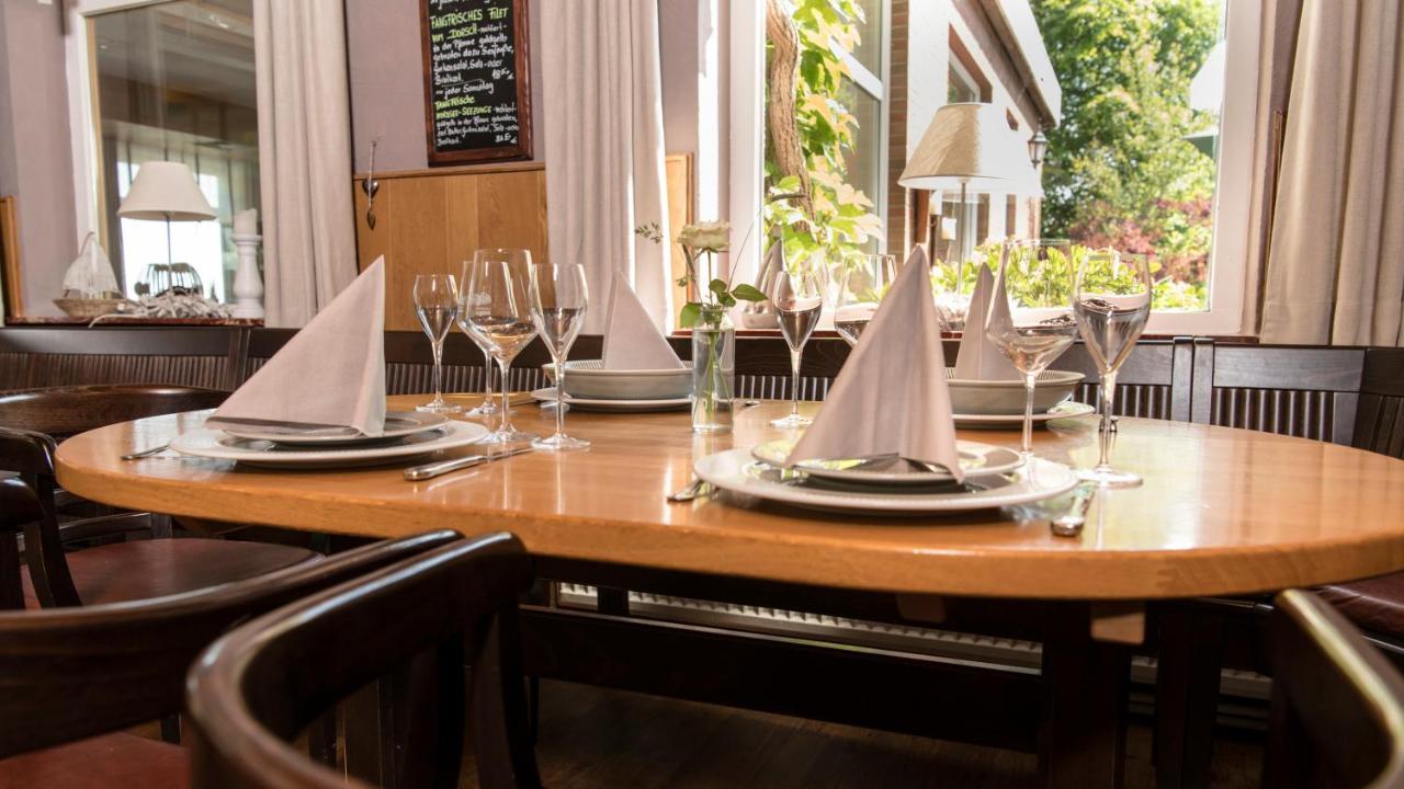 Kirchspielkrug Landhotel & Restaurant Вестерхевер Екстериор снимка